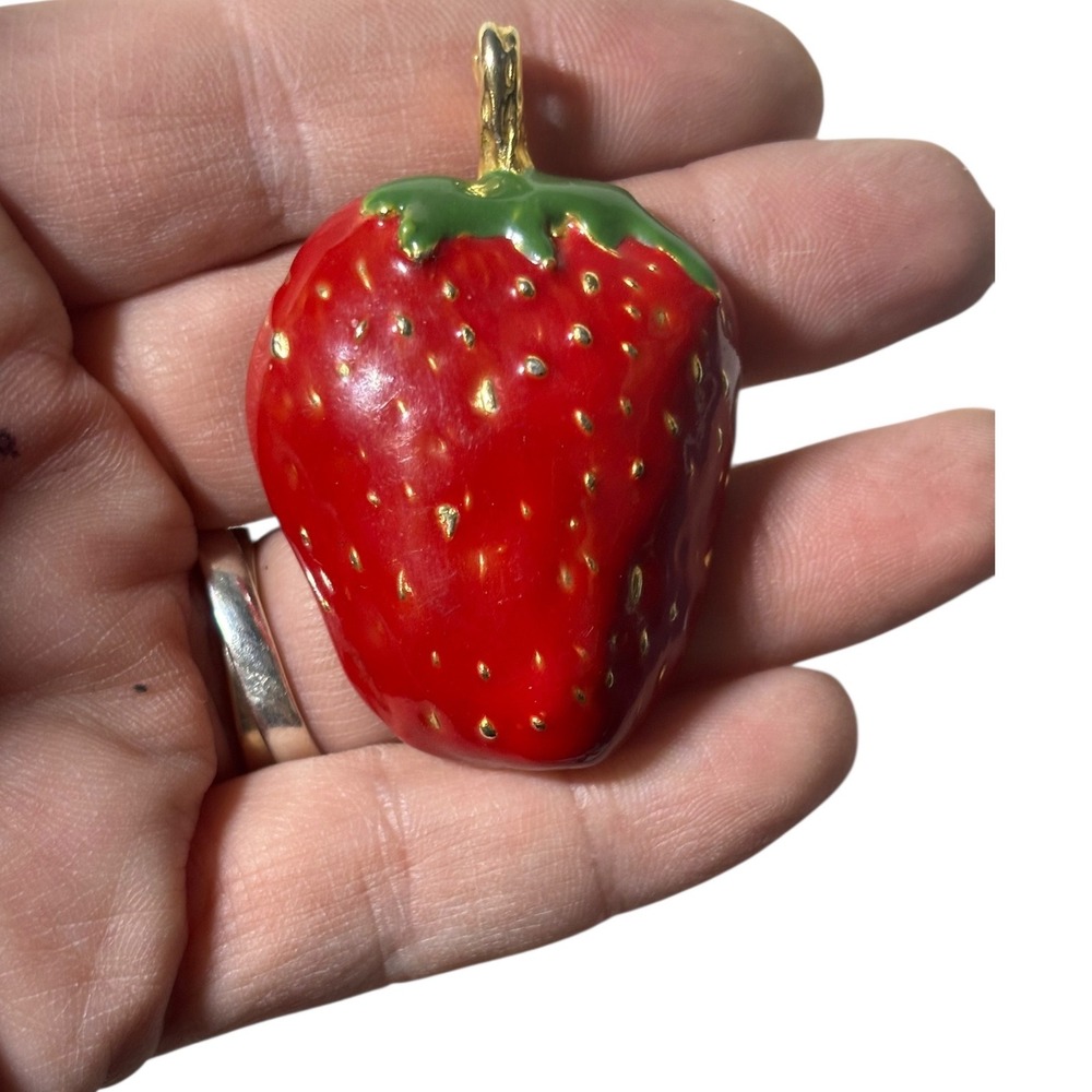 Enamel Strawberry Charm Pendant Gold Tone Red Green Fruit Jewelry Making‎